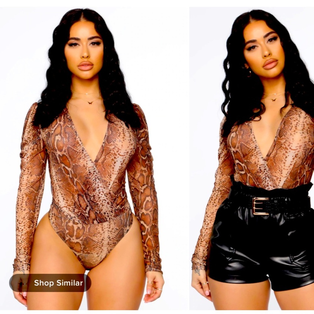 Fashionable Snake bodysuit size Large ✨✨✨